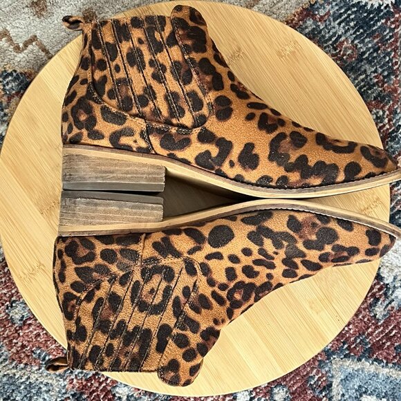 A Rider Girl Leopard Print Faux Suede Booties, Women's Size EU 39; US 8.5 - Picture 7 of 10